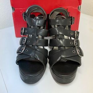 NEW BLACK STRAPPY BUCKLE WEDGE SANDALS SHOES SZ7
